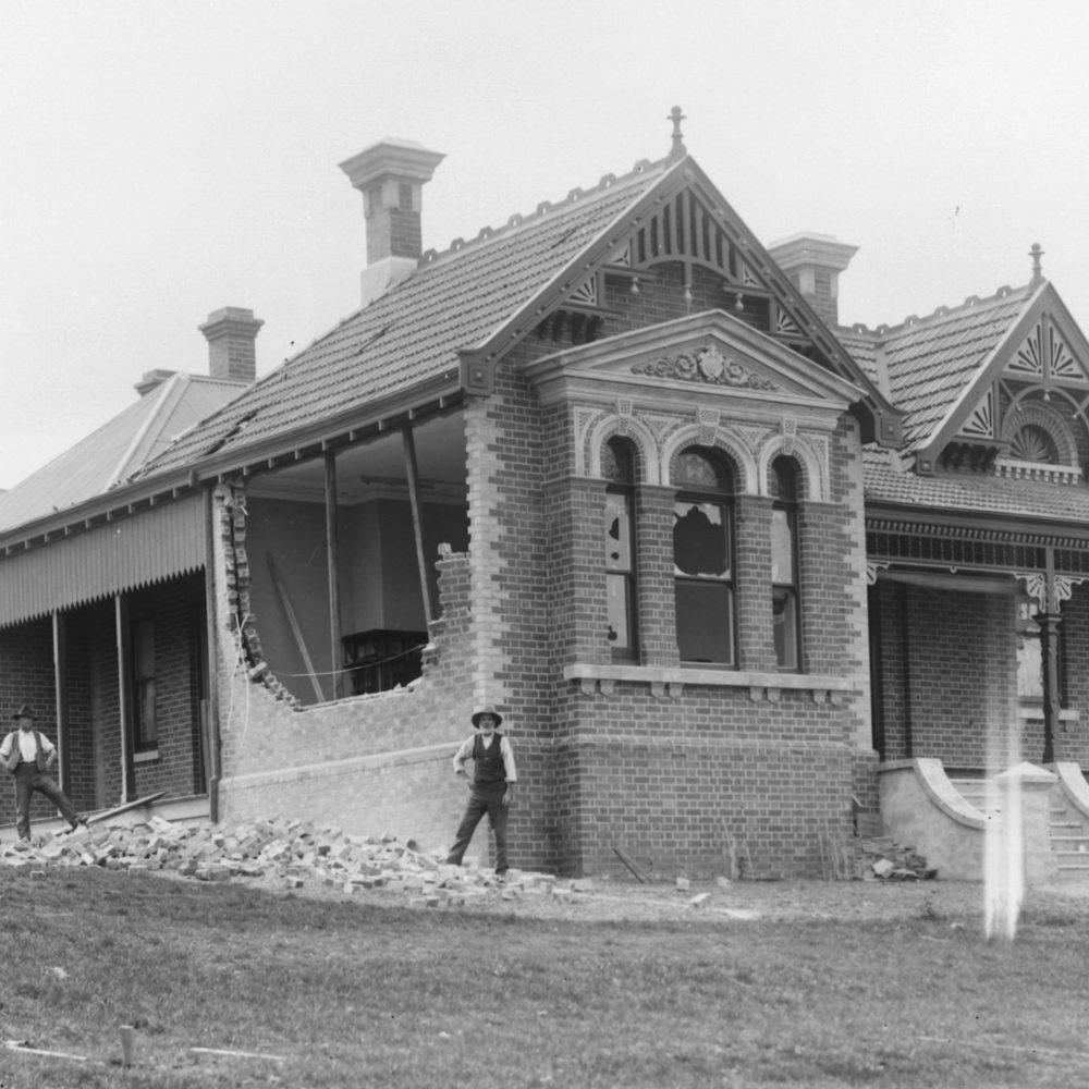Image of House and land history research Bendigo historic researcher local Derek Reid of Central Victoria