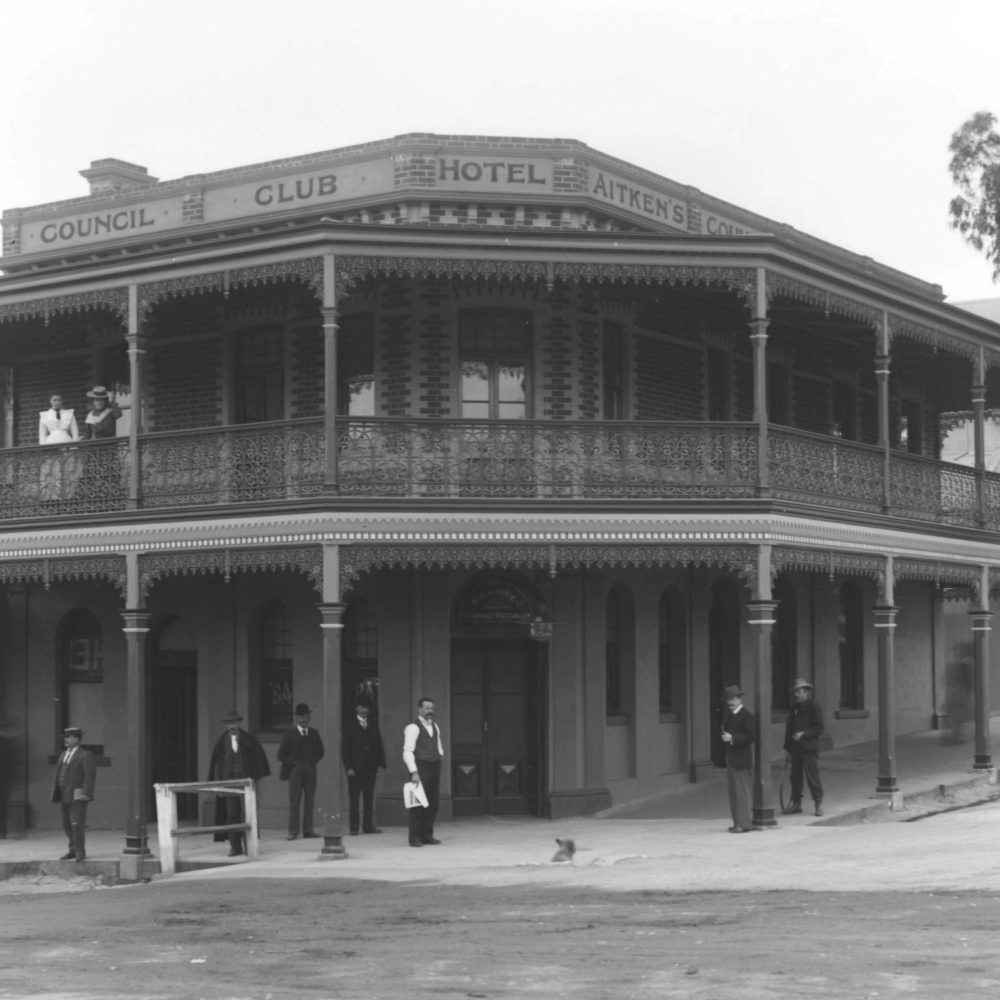 Image of House and land history research Bendigo historic researcher local Derek Reid of Central Victoria