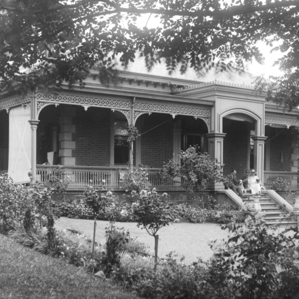 Image of House and land history research Bendigo historic researcher local Derek Reid of Central Victoria