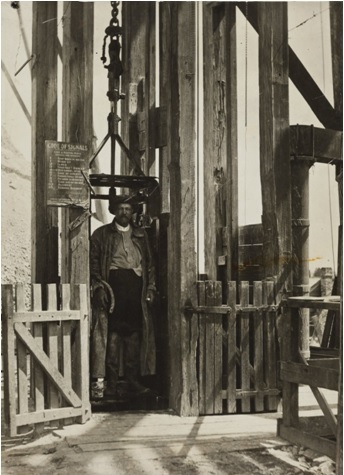 Image of Miner in Cage research Bendigo historic researcher local Derek Reid of Central Victoria